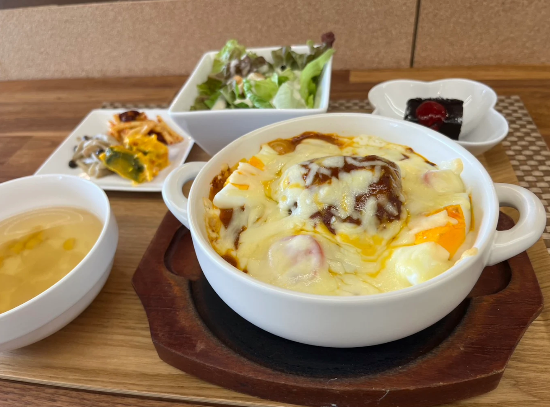 ごはん屋伊予の紹介画像